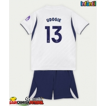 Camisa de Futebol Tottenham Hotspur Destiny Udogie #13 Equipamento Principal Infantil 2026-27 Manga Curta (+ Calças curtas)